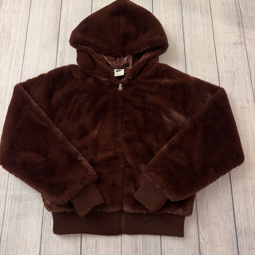 Nike Women's Sportswear Essentials Faux Fur Brown Jacket DD5116-273 XS Hoodie